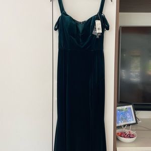 New with tags green velvet prom dress SIZE 6